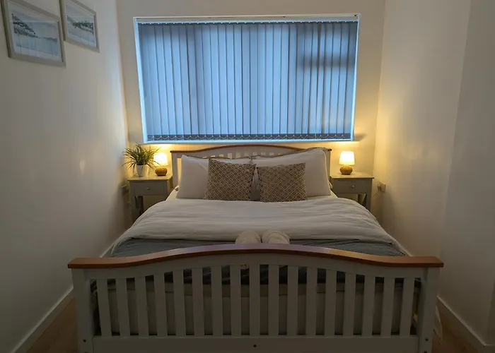 Newly Furnished Guest House Near City Centre